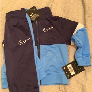 Brand new with tags 18mth old nike tracksuit